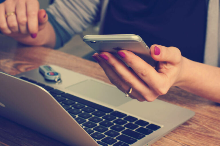 Paid messaging on Alua
